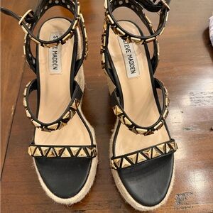 Steve Madden Black and Gold Studded Women's Sandals 7.5